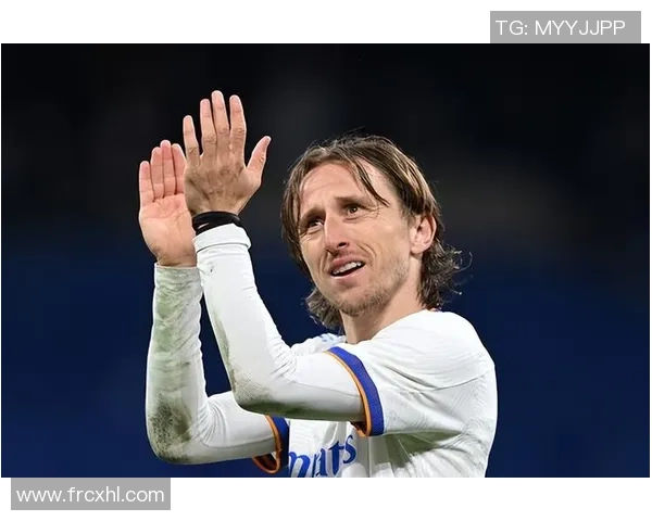 内斯塔：传奇中场大师的足球生涯与辉煌成就解析